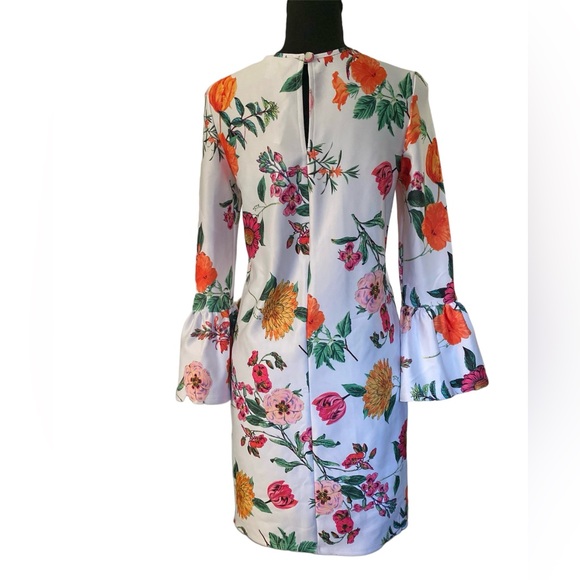 NWT ASOS Floral Dress With Fluted Sleeves Size 4 - Picture 16 of 16